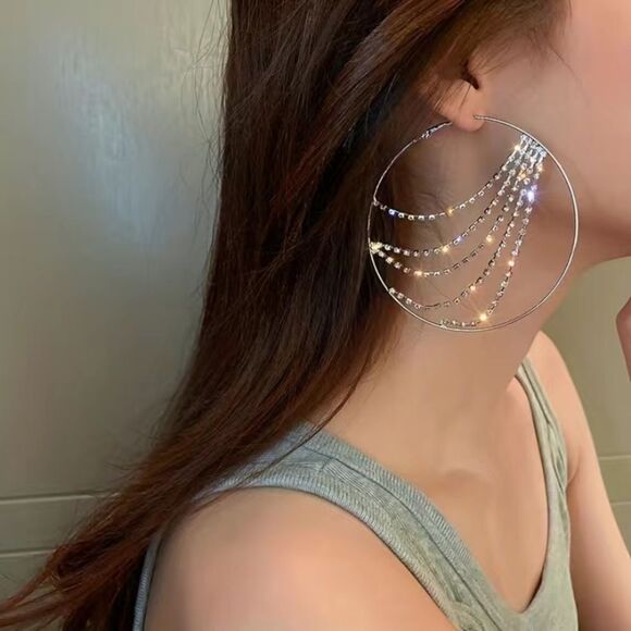 ✨🆕✨Stunning  GOLD Statement Sparkling Rhinestone Tassel Hoop Earrings Elegant ✨ - Picture 1 of 8